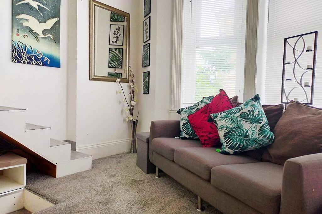 Cute & Cosy Loft-Style Studio Close To Beach Διαμέρισμα Μπόρνμουθ Εξωτερικό φωτογραφία